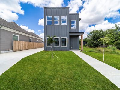 1426 Evans Ave