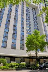 1221 N Dearborn Pkwy #411S