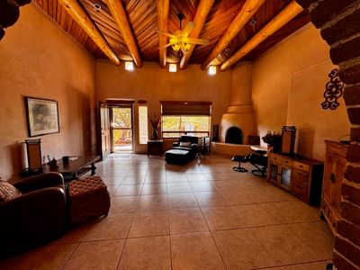 7 W Azulejo Ct