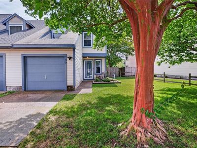 709 Hecate Dr