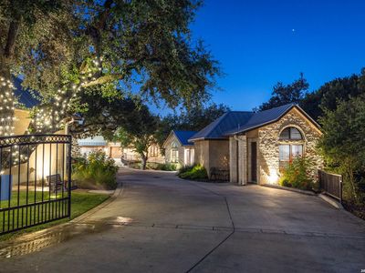 1185 GRUENE RD