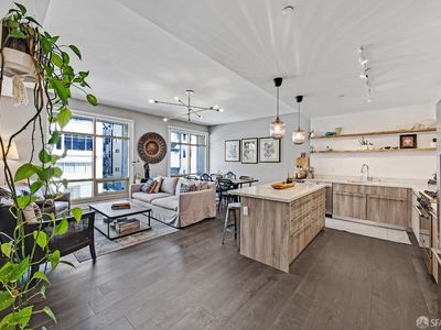 1868 Van Ness Ave #201