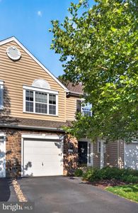 Property at 417 Oxford Ln, Chalfont, PA