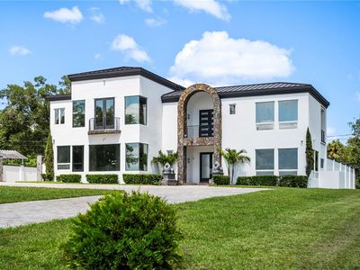 736 LAKE WINNEMISSETT DRIVE