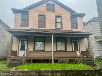 387-389 E Markison Ave