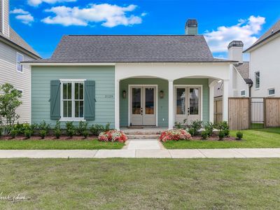 2129 Pecan Square Ave