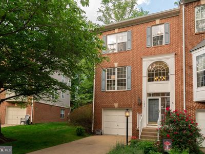 1235 Wild Hawthorn Way