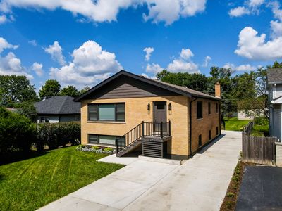 Property at 1009 Highland Ave, Wauconda, IL