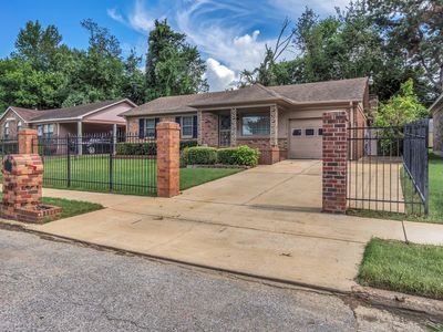 137 Champa Ave