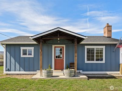 9461 N Thorp Highway