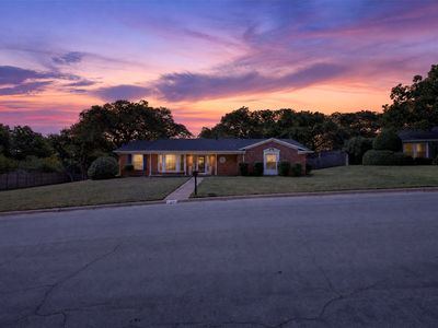 6109 Price Dr
