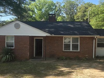 10 Glenwood Ln