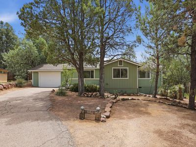 1101 N Carefree Cir