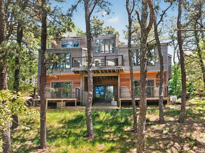 30 Chequessett Knolls Drive