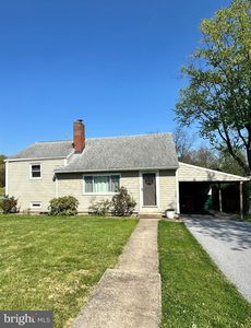 139 Hollywood Dr