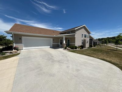 3704 Newcastle Dr