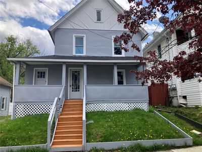 6 Evans St