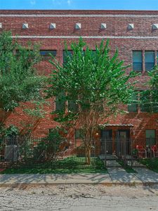 2422 Navigation Blvd Unit E