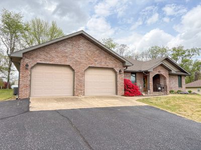 712 Kaitlin Dr