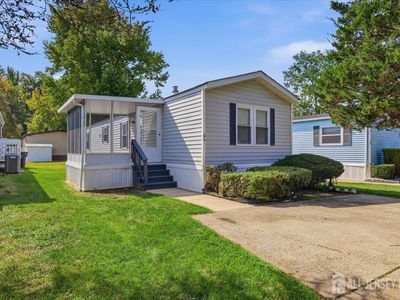 44 Longfellow Rd