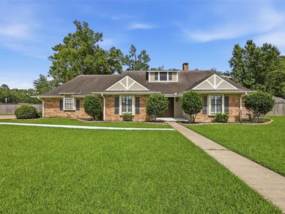 125 Lexington Dr