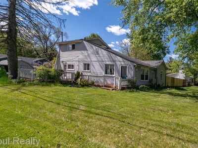 Property at 21001 Parker St, Farmington Hills, MI