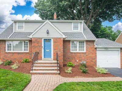 37 Evans Rd