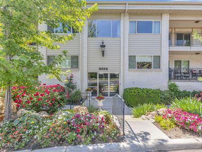 2584 S Elizabeth St APT 5