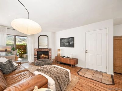 1650 S El Camino Real S #102