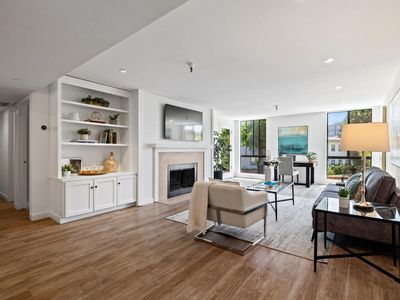 1210 Bellevue Ave APT 204