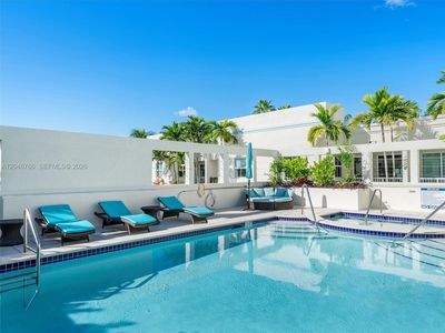 9172 Collins Ave APT 216