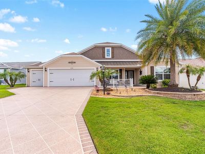 3276 Webster Way