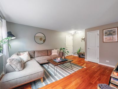 1332 N Williams St #202