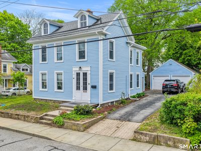 95 Monument Street