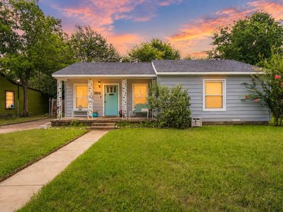 3808 Maple Ave