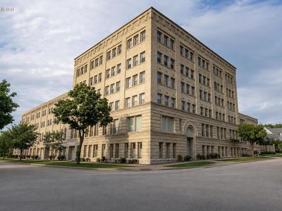 904 E Pearson STREET #115