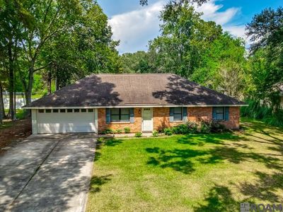 Property at 9338 Prince Charles St, Denham Springs, LA