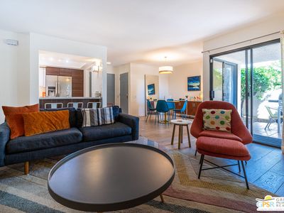 2094 Normandy Ct