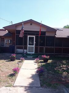 Property at 420 W 8th St, Cordell, OK