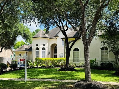 24 Saint Christopher Ct