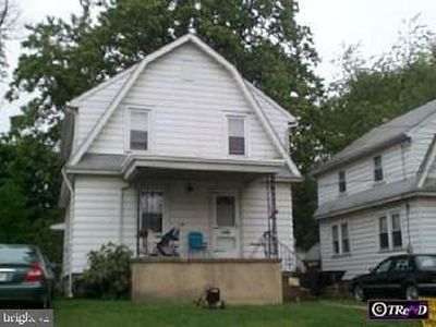 102 W Cedar Ave