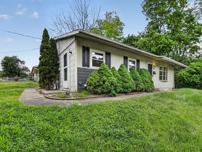 2584 Wenning Rd