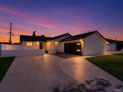 8363 Palais Rd