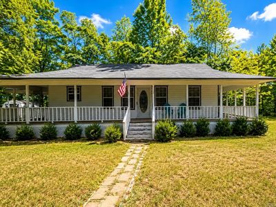 1000 Oak Grove Ave