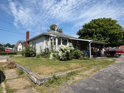 222 Lincoln Ave