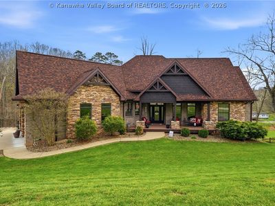 132 Cobblestone Blvd