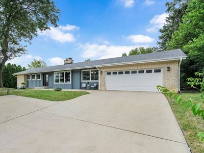 19W100 22nd St