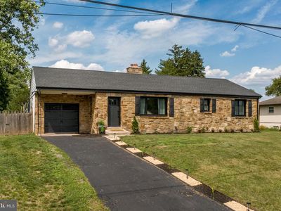 123 Holly Rd