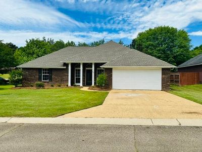 108 Englewood Cv