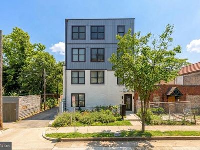 1019 17th Pl NE #1